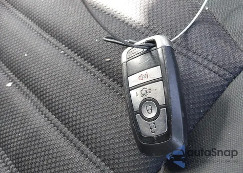 2018 Ford Fusion Se z USA, uszkodzony, nr VIN 3FA6P0H75JR175844